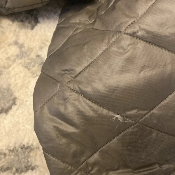Columbia Size M Grey Women’s Puffer Coat - Picture 8 of 8